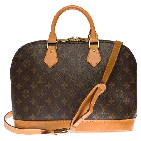 louis vuitton alma mm.